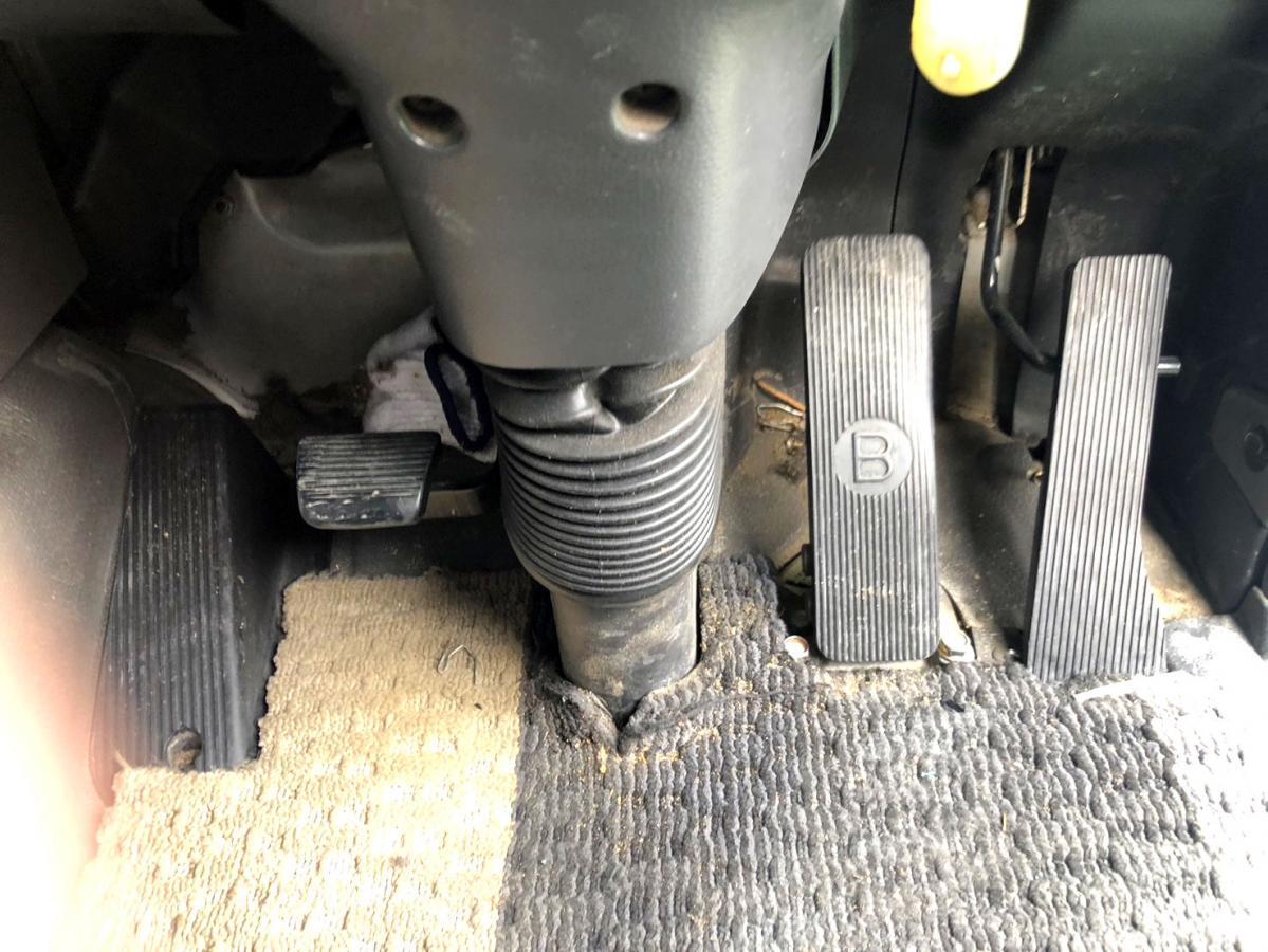 中古ミキサー車(生コン車) UDトラックス クオン