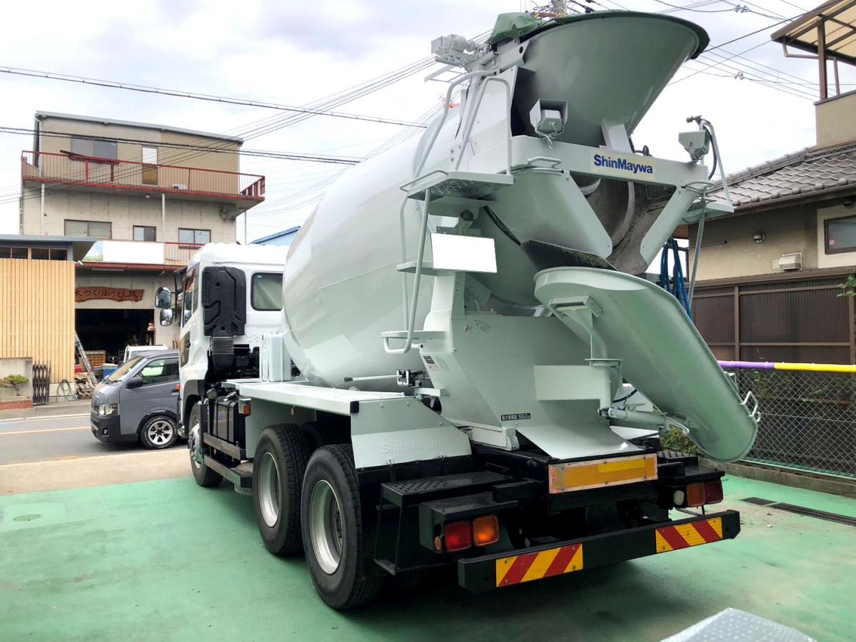 中古ミキサー車(生コン車) UDトラックス クオン