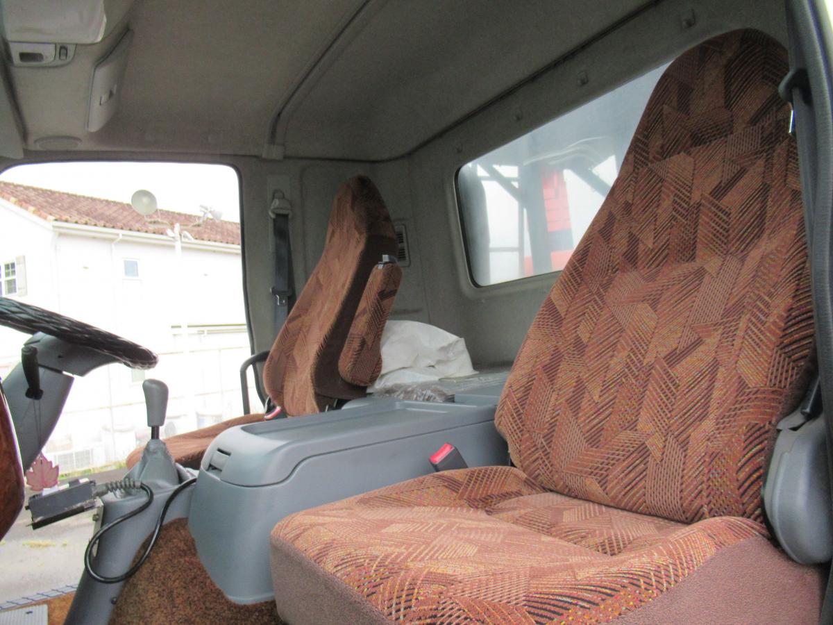 中古コンテナ車 三菱ふそう ファイター