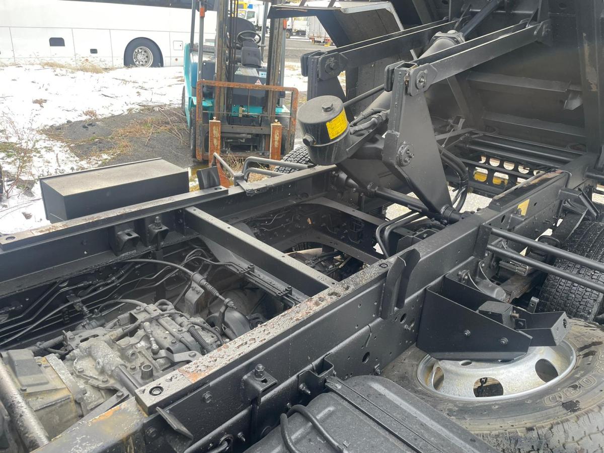 中古深ダンプ いすゞ フォワード