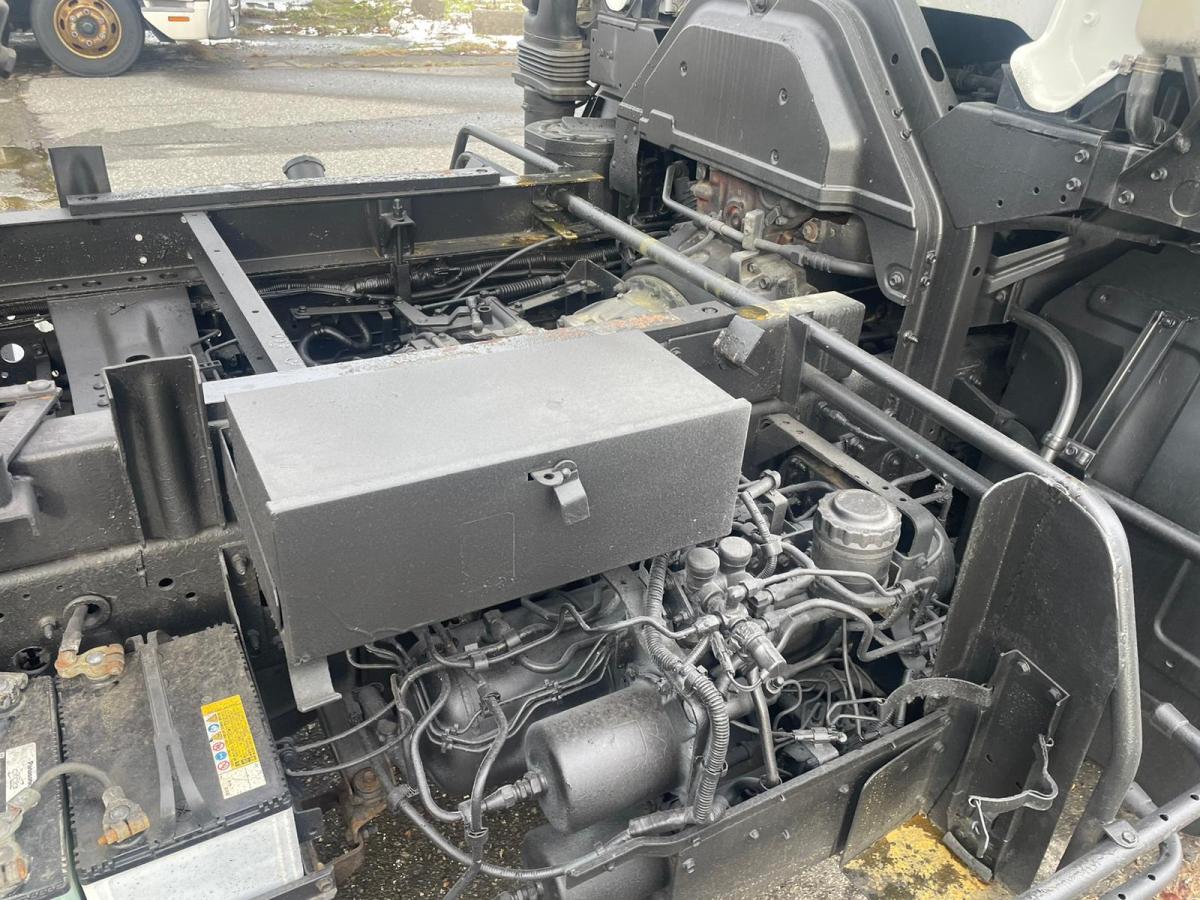 中古深ダンプ いすゞ フォワード