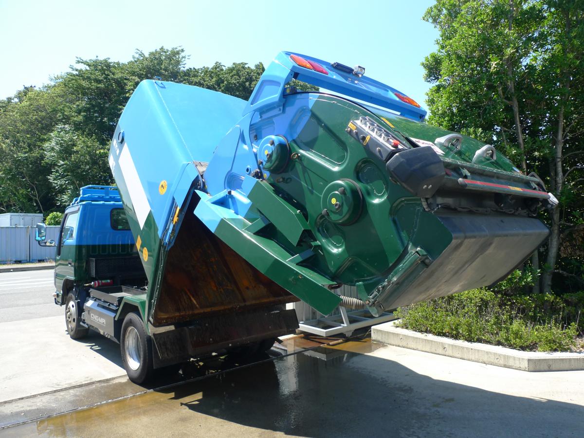 中古塵芥車(パッカー車) いすゞ エルフ