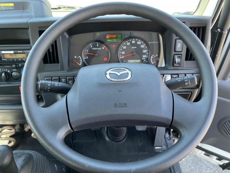 中古ダンプ マツダ タイタン