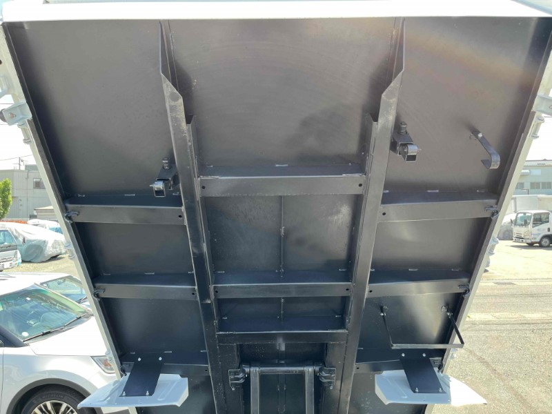 中古ダンプ マツダ タイタン