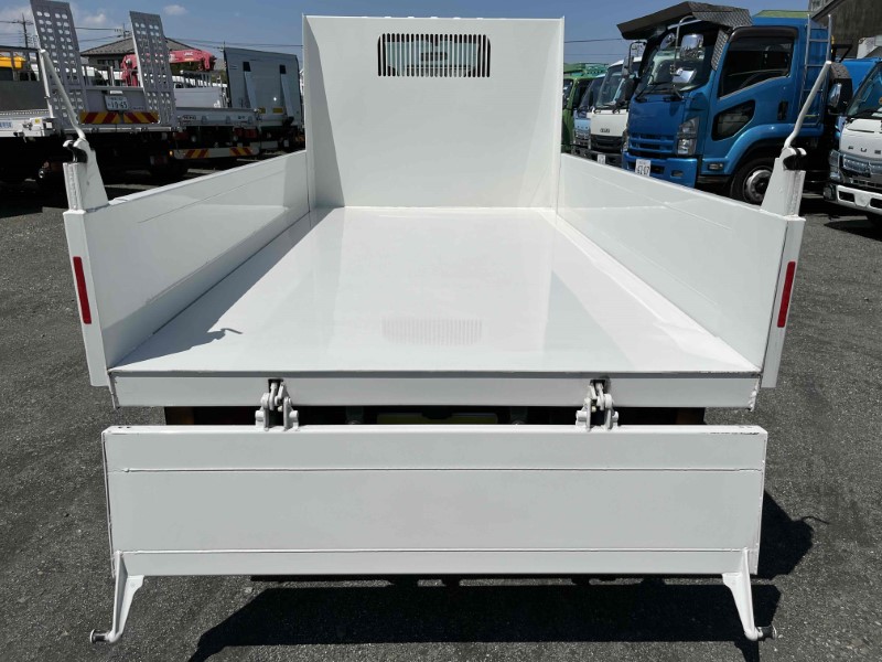 中古ダンプ マツダ タイタン