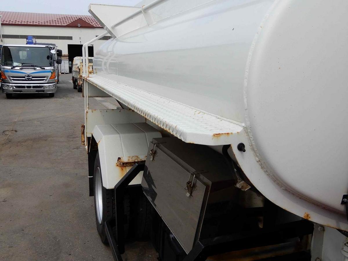 中古タンクローリー いすゞ エルフ