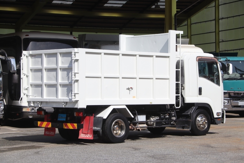 中古深ダンプ いすゞ フォワード