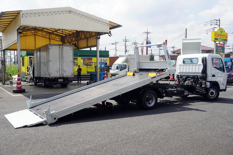 中古キャリアカー(積載車) 三菱ふそう キャンター