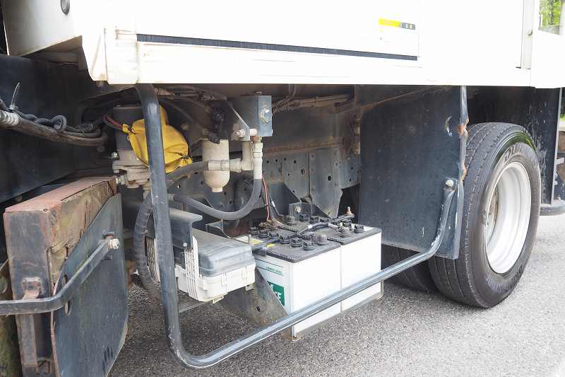 中古高所作業車 いすゞ エルフ