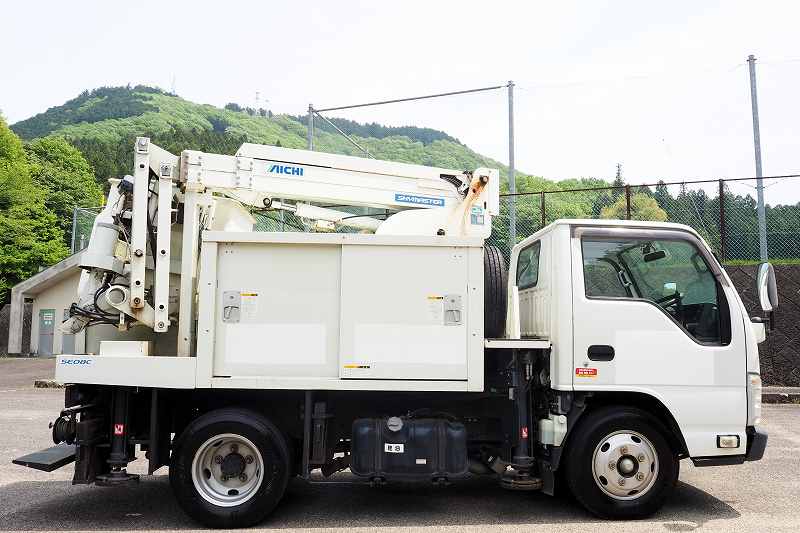 中古高所作業車 いすゞ エルフ