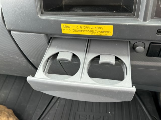 中古ダンプ いすゞ フォワード