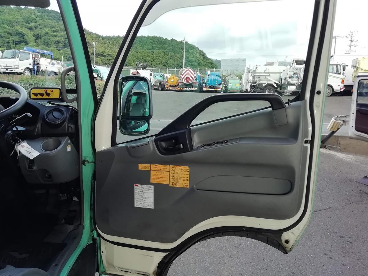 中古塵芥車(パッカー車) 日野 デュトロ