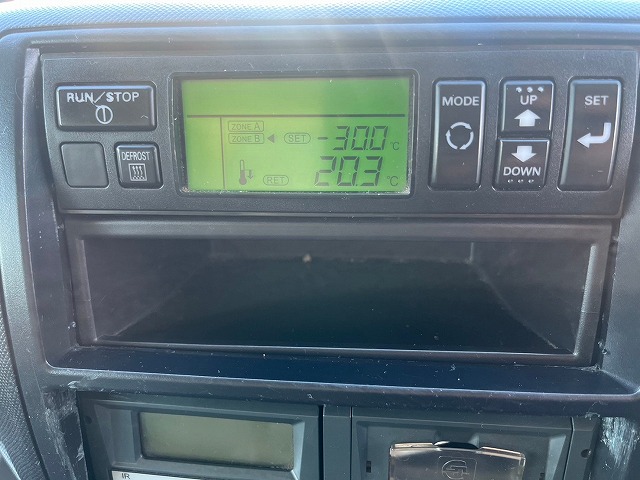 中古冷凍バン 日野 デュトロ