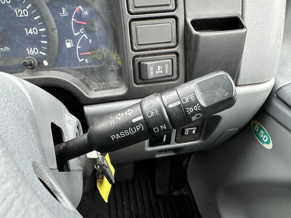 中古クレーン 三菱ふそう キャンター