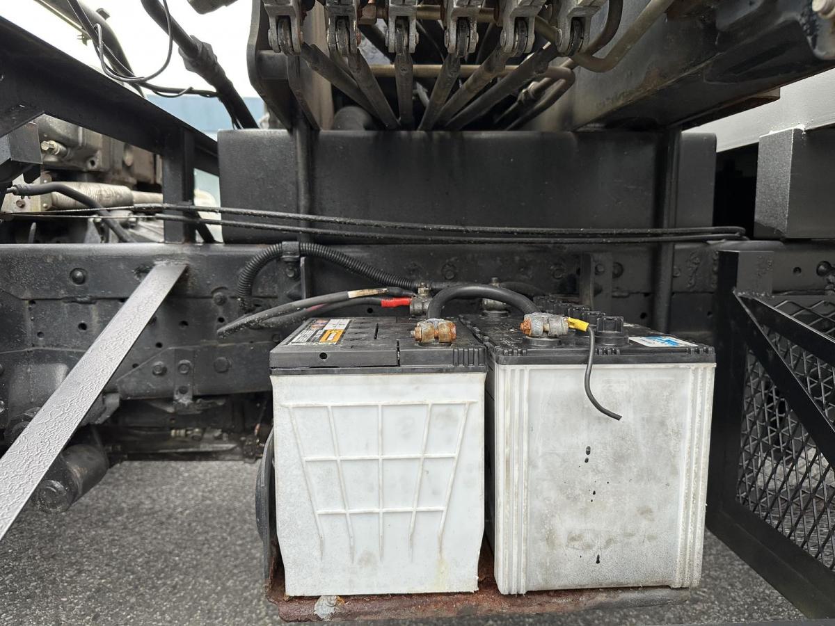 中古クレーン 三菱ふそう キャンター