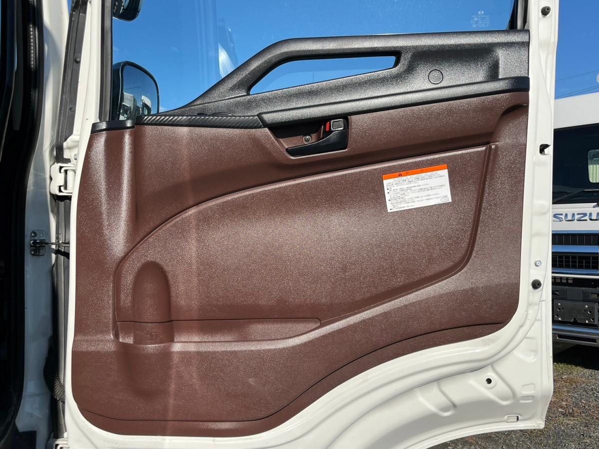 中古ミキサー車(生コン車) 日野 プロフィア