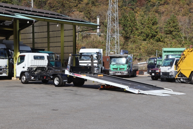 中古キャリアカー(積載車) 三菱ふそう キャンター