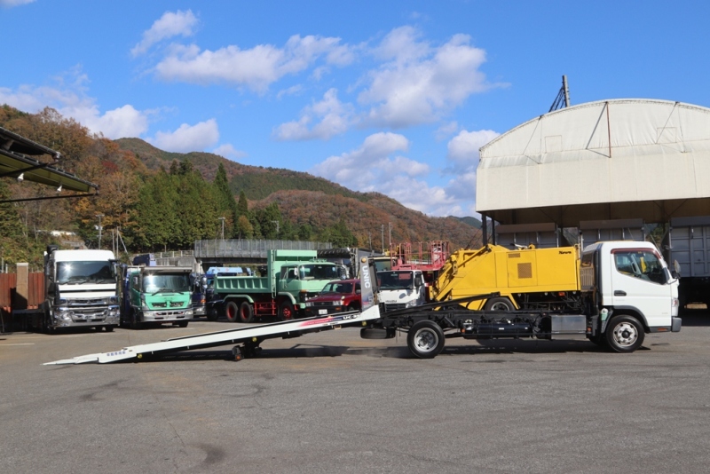 中古キャリアカー(積載車) 三菱ふそう キャンター