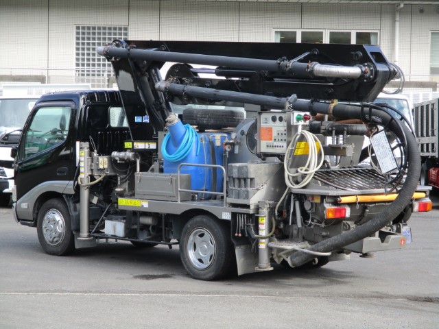 中古コンクリートポンプ車 日野 デュトロ