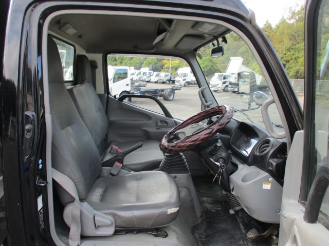 中古コンクリートポンプ車 日野 デュトロ