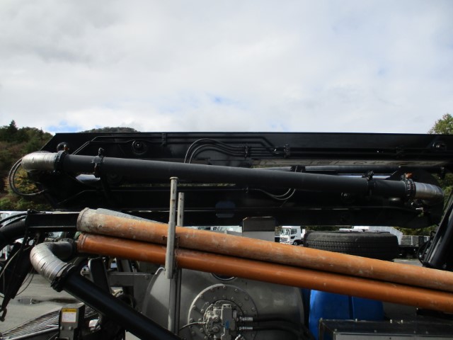 中古コンクリートポンプ車 日野 デュトロ