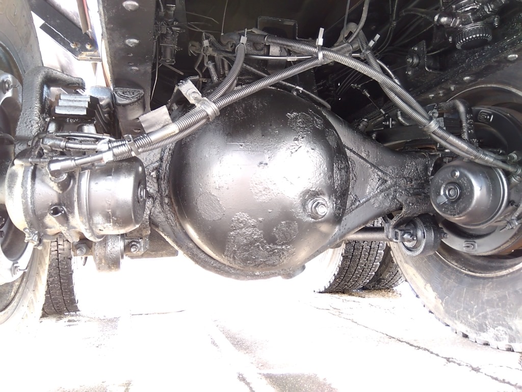 中古粉粒体運搬車 いすゞ ギガ