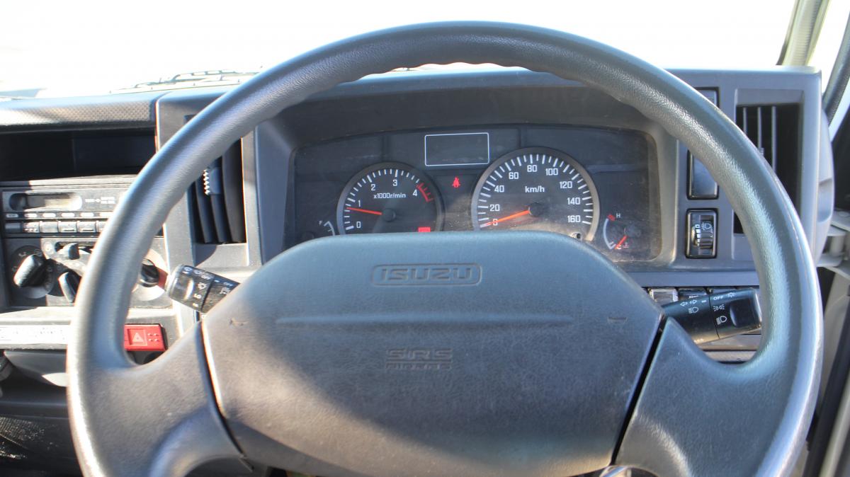 中古平ボディ いすゞ エルフ