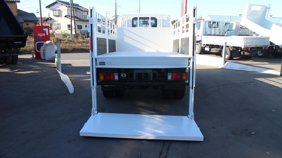 中古平ボディ いすゞ エルフ