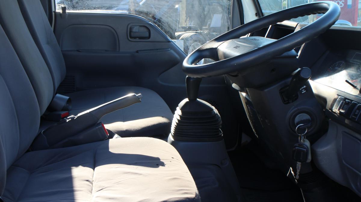 中古平ボディ いすゞ エルフ