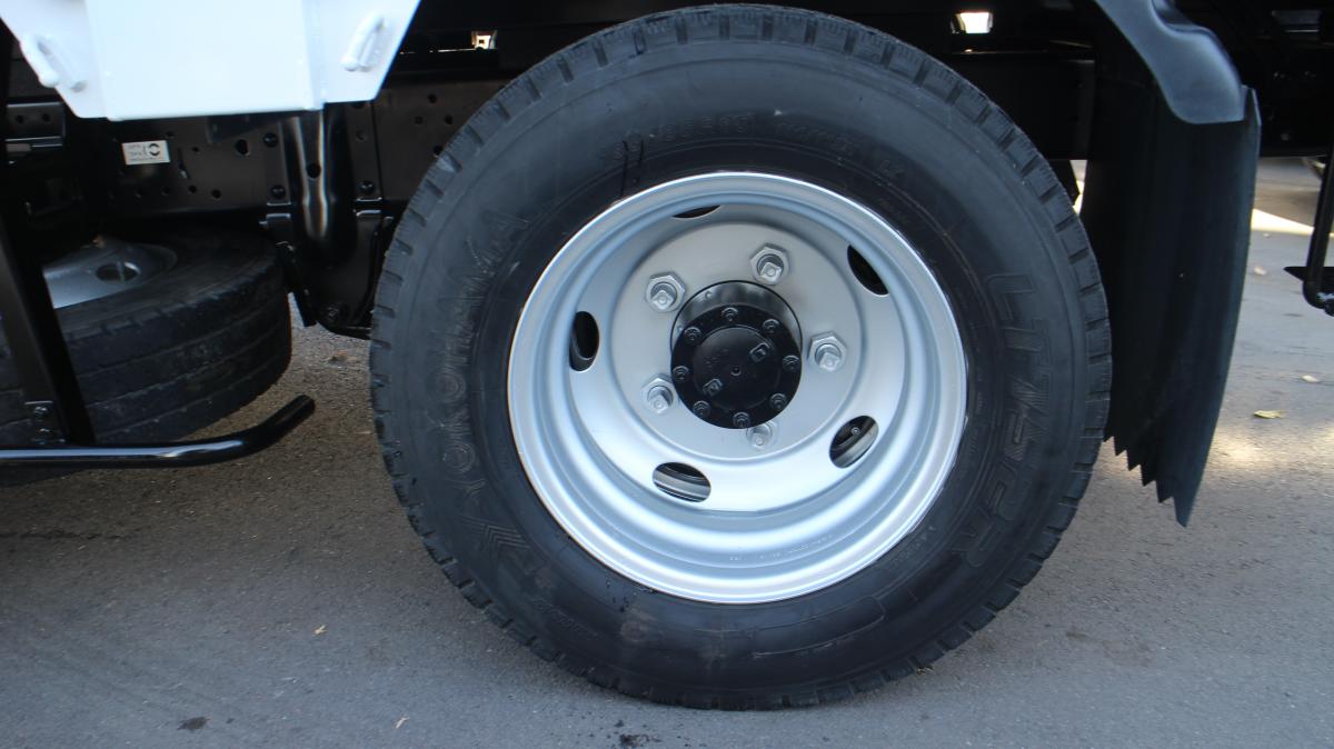 中古平ボディ いすゞ エルフ