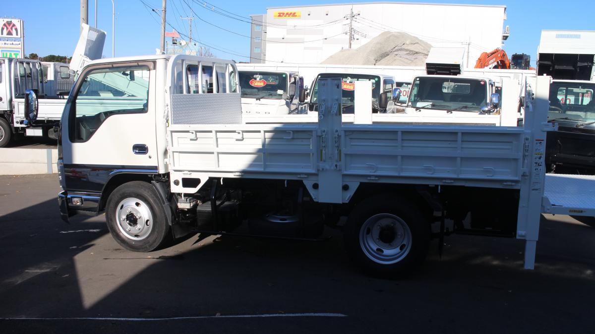 中古平ボディ いすゞ エルフ