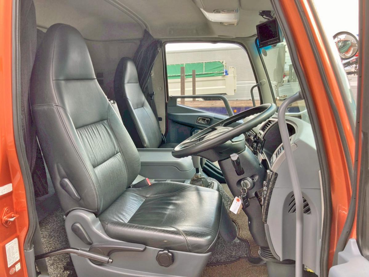 中古深ダンプ 三菱ふそう ファイター