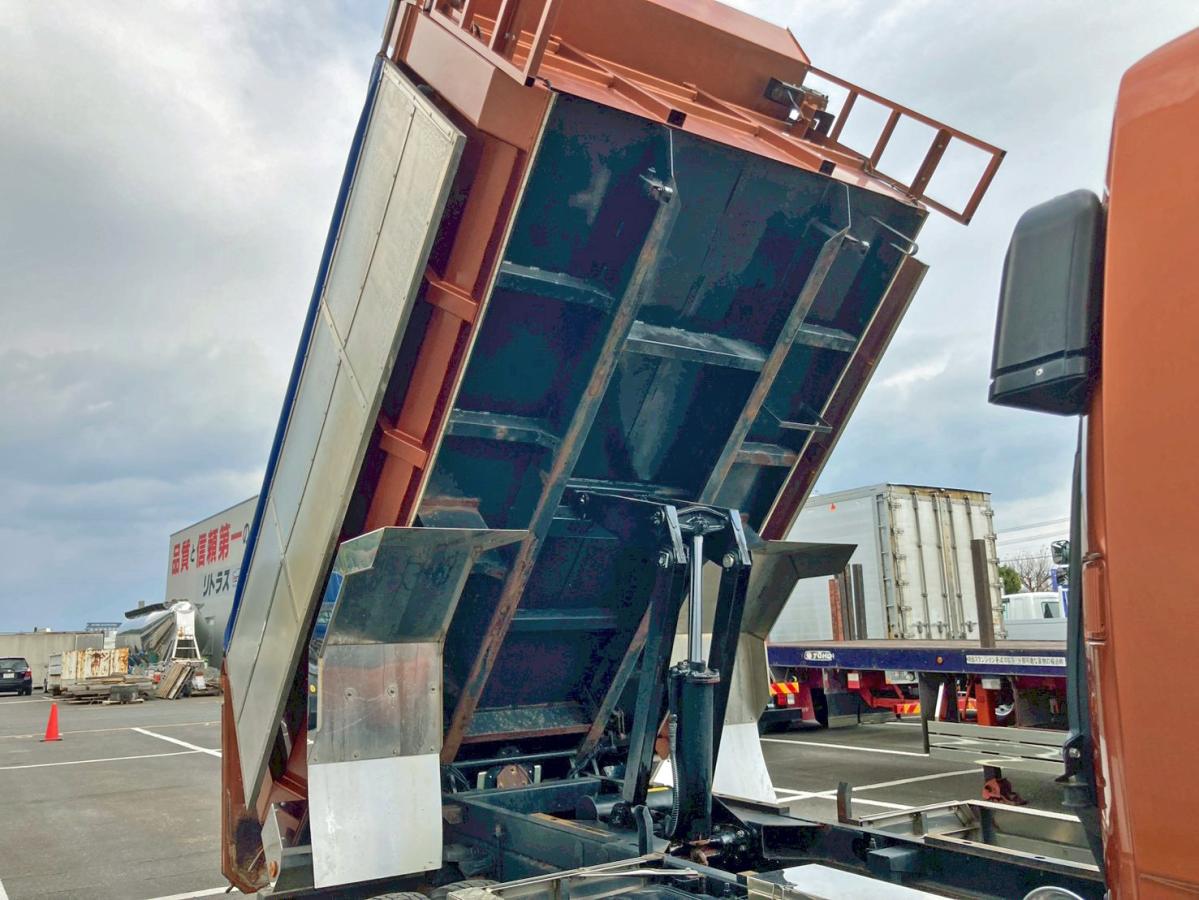 中古深ダンプ 三菱ふそう ファイター