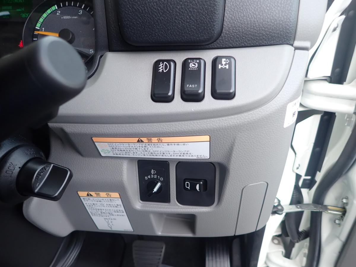 中古クレーン 三菱ふそう キャンター