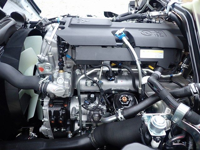 中古平ボディ 三菱ふそう キャンター