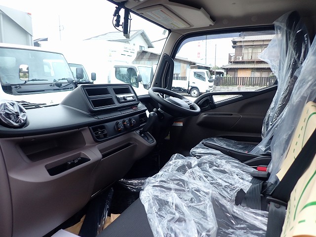 中古平ボディ 三菱ふそう キャンター