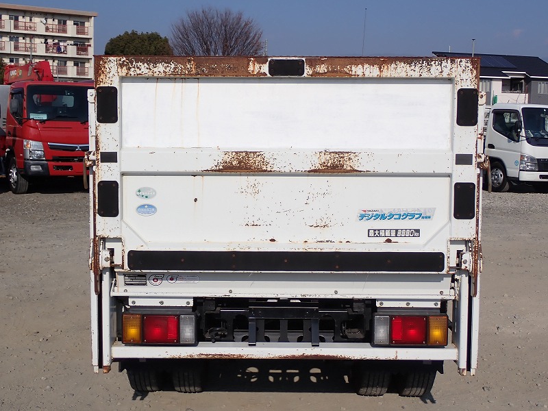 中古平ボディ マツダ タイタン