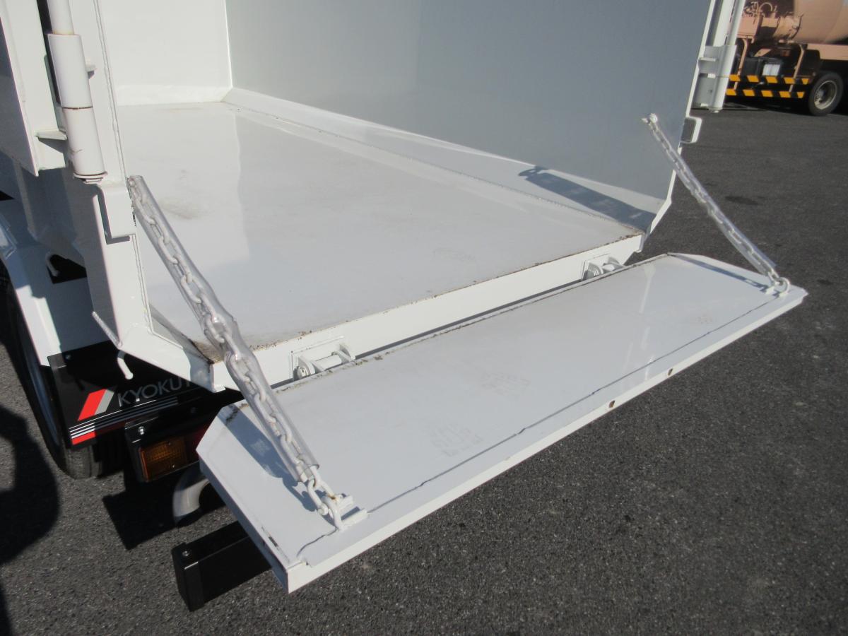 中古深ダンプ 三菱ふそう キャンター