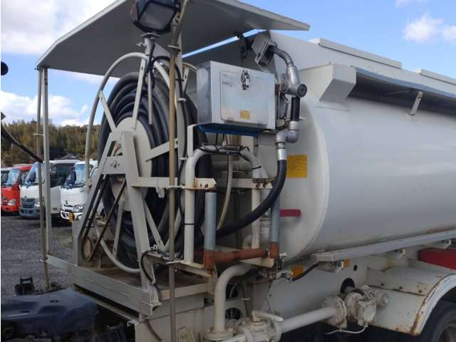 中古タンクローリー いすゞ エルフ