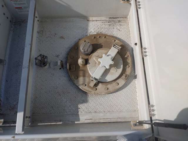 中古タンクローリー いすゞ エルフ