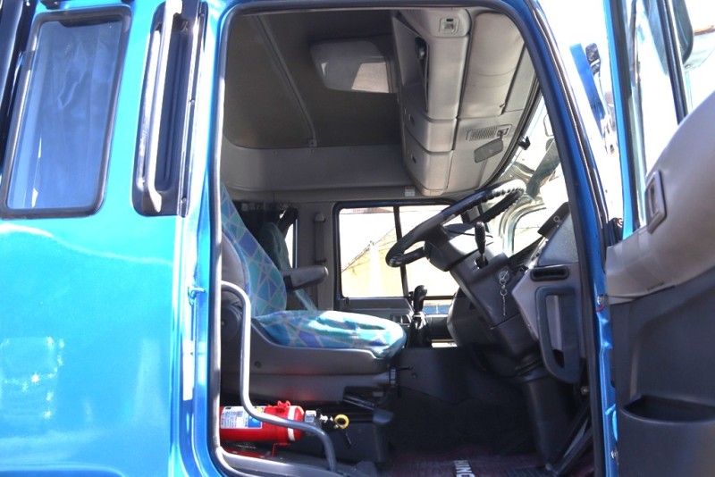 中古トラクタ 日野 プロフィア