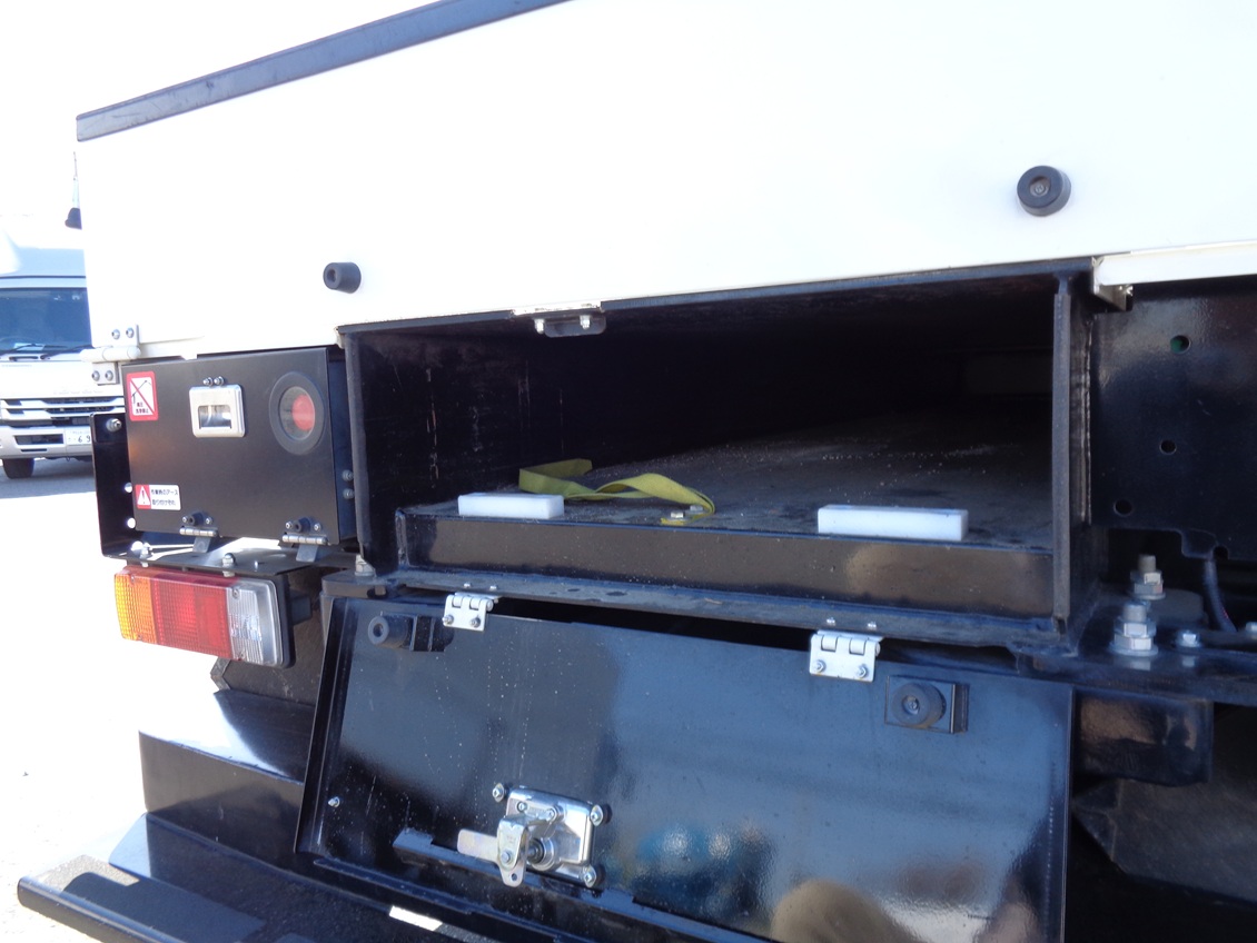 中古高所作業車 日野 デュトロ