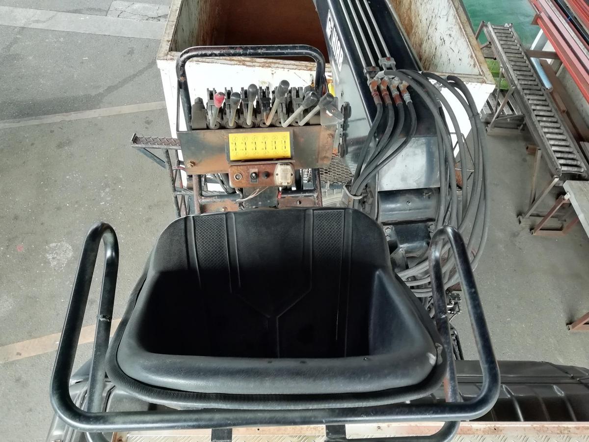 中古コンテナ車 日野 レンジャー