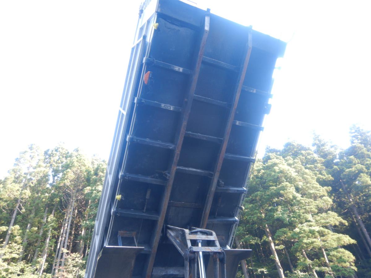 中古深ダンプ 日野 プロフィア