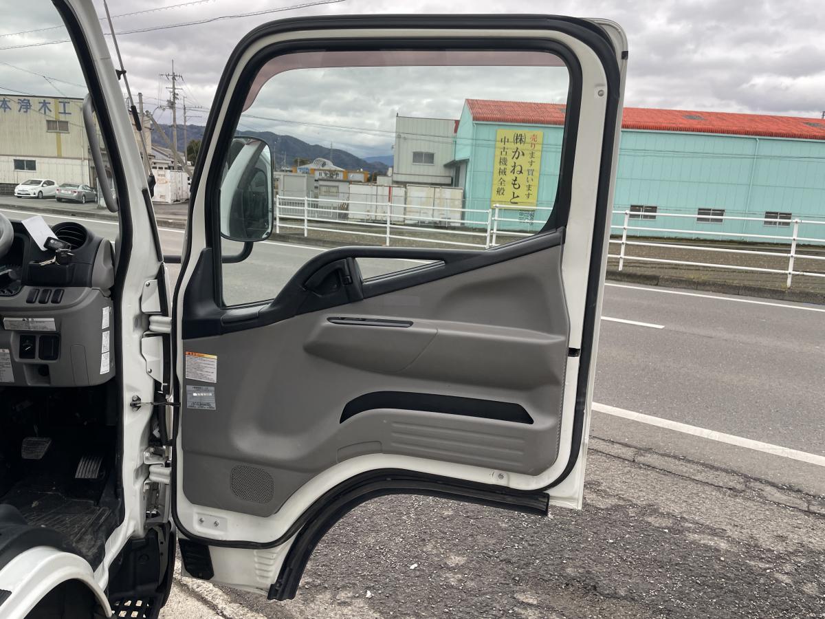 中古平ボディ 三菱ふそう キャンター