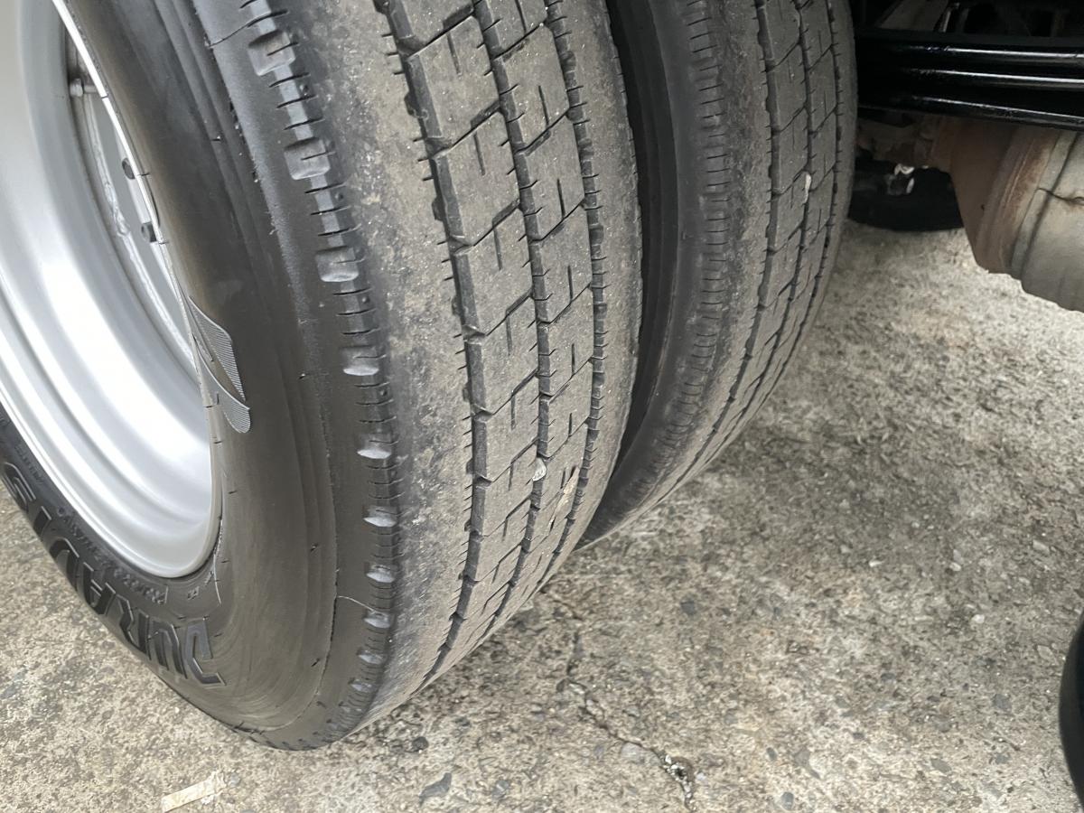 中古平ボディ 三菱ふそう キャンター