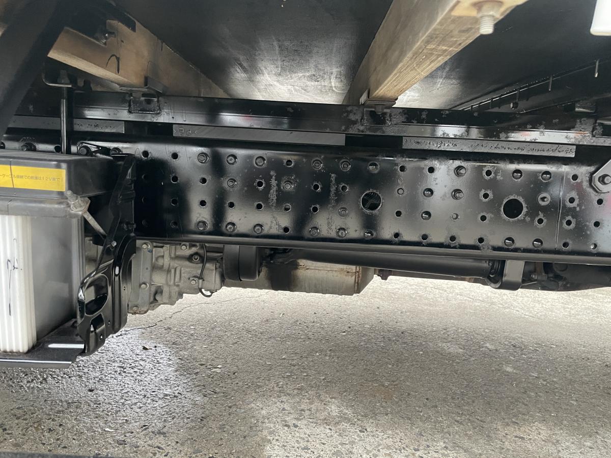 中古平ボディ 三菱ふそう キャンター