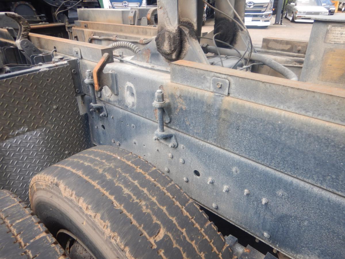 中古ダンプ UDトラックス クオン