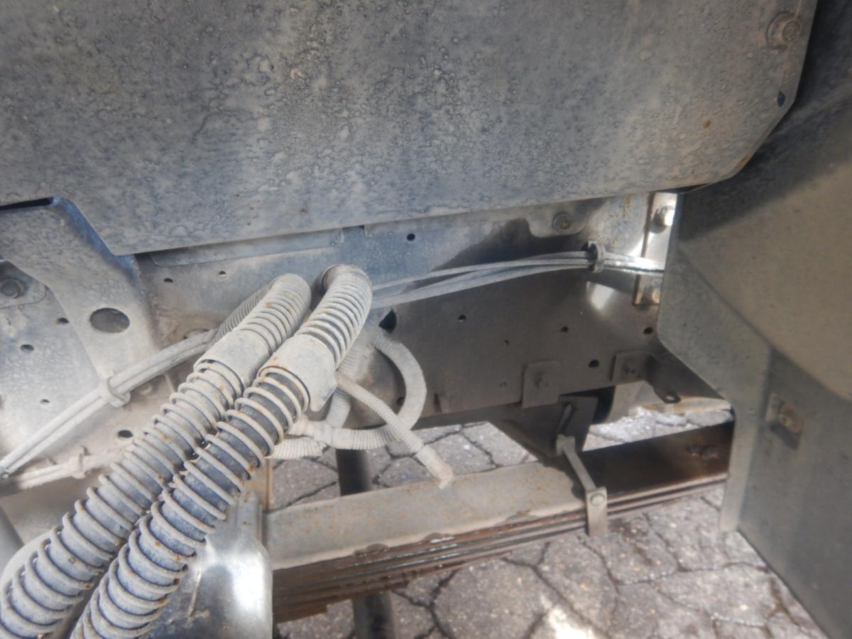 中古ダンプ UDトラックス クオン