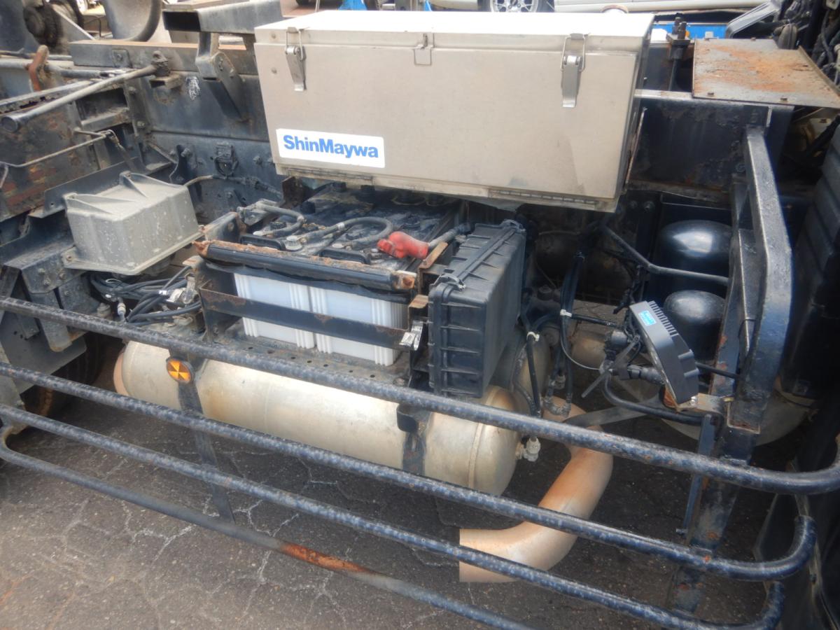 中古ダンプ UDトラックス クオン